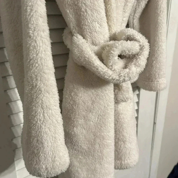 GILLY HICKS by HOLLISTER CO sleep/lounge bath robe M/LG ivory color (2pc bundle) - Picture 4 of 9